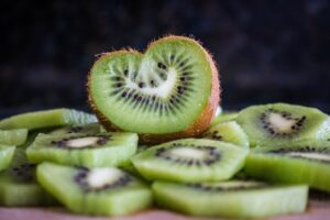 kiwi fruit growing